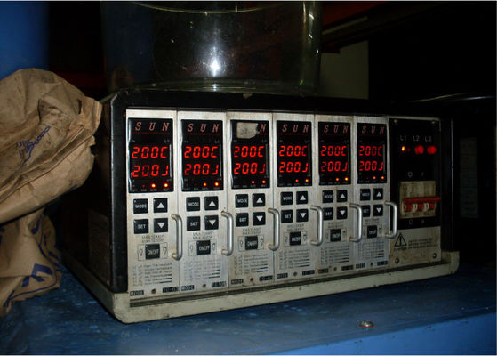 4 Tips Hot Runner Injection Mold for Small Plastic Container with Lid , LKM base