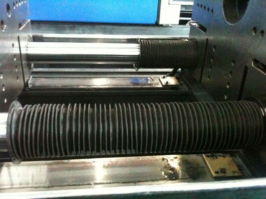 Hydraulic motor Low Noise Plastic Injection Molding Machine  with M 780