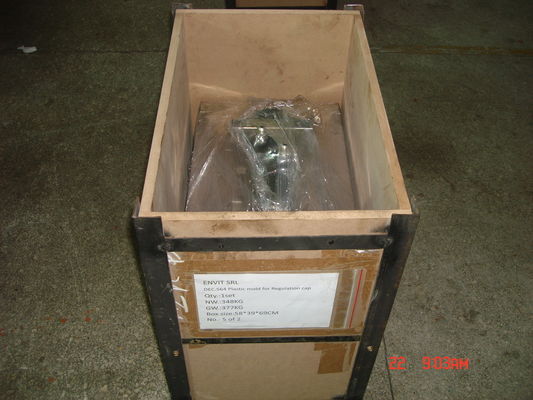 Cold Runner 8 / Multi Cavity Injection Molding For Household Appliance / Cosmetic