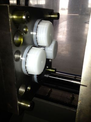 7.5KW Small Plastic Injection Molding Machine for caps With hydraulic system