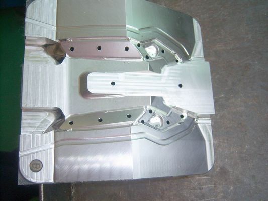 Titanizing Slider Ejector Pins Injection Molding for Auto Parts Mould