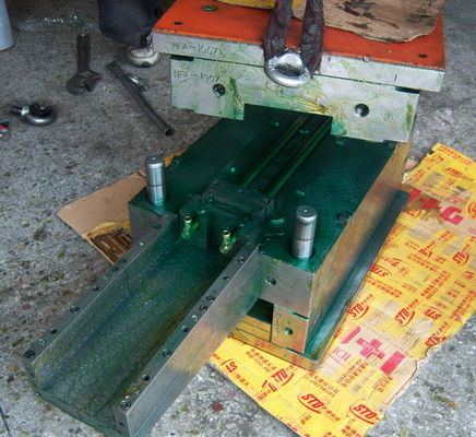 Beryllium Copper Insert Plastic Injection Mold Tooling For Soft PVC Tube