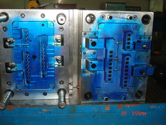 Custom Hot Runner Injection Mould High Precise / ABS PC PVC Injection Molding