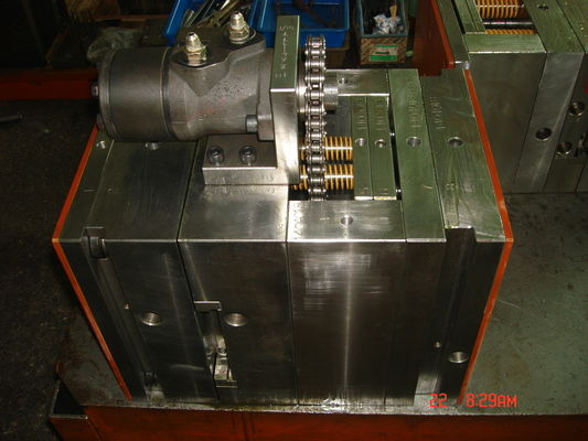 Hot Runner Single / Multi Cavity Injection Molding , Plastic Injection Molded Parts