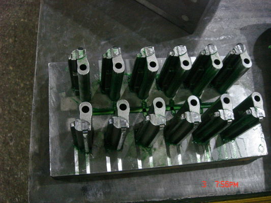 Multi Cavities Hot Runner Injection Molding / PP Plastic Injection Mould