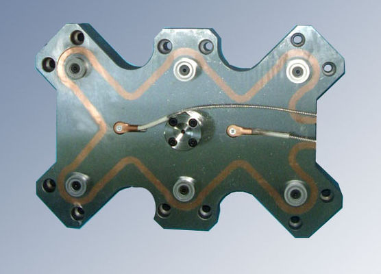 Single Cavity Hot Runner Injection Mould , Plastic Parts with LKM , LYM Base